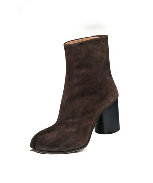 Maison Margiela＞TABI ANKLE BOOTS (D.BROWN) | MAKES ONLINE STORE