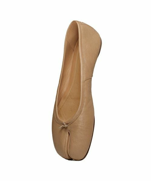 Maison Margiela＞「タビ」バレリーナ(NUDE) | MAKES ONLINE STORE