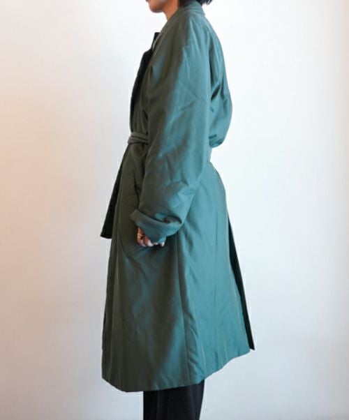 seya.＞SK'GROVE PADDED COAT / SILKY POWDER CUPRO | MAKES ONLINE STORE