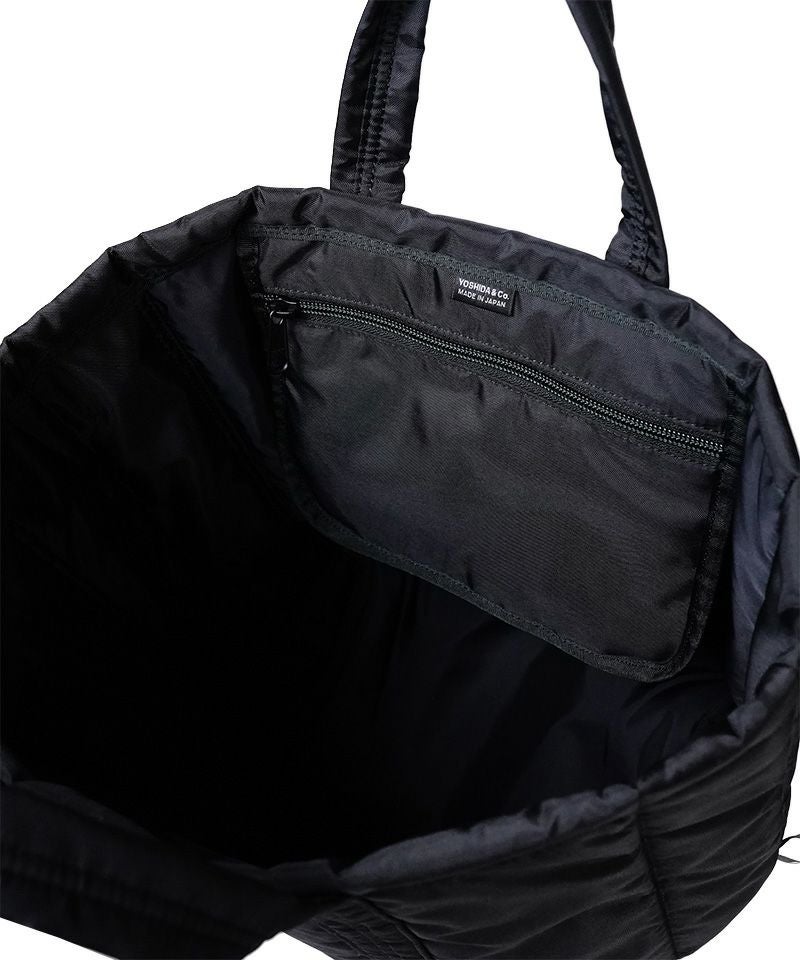 BLACK COMME des GARCONS＞中わた入りナイロン バッグ (1O-K203-052