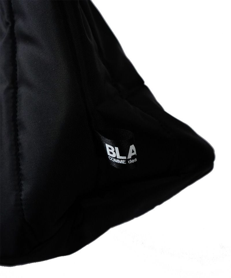 BLACK COMME des GARCONS＞中わた入りナイロン バッグ (1O-K203-052