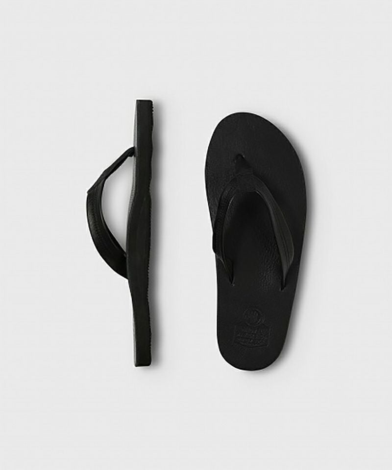 ＜PHIGVEL＞LEATHER BEACH SANDALS