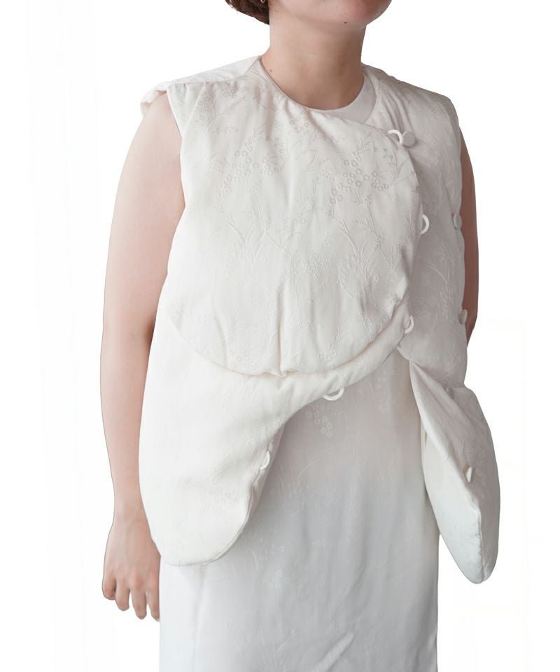 新品未使用　Floral Jacquard Sheer Vest マメクロゴウチ Floral Jacquard Sheer Vest | Mame Kurogouchi CLARK 入荷情報