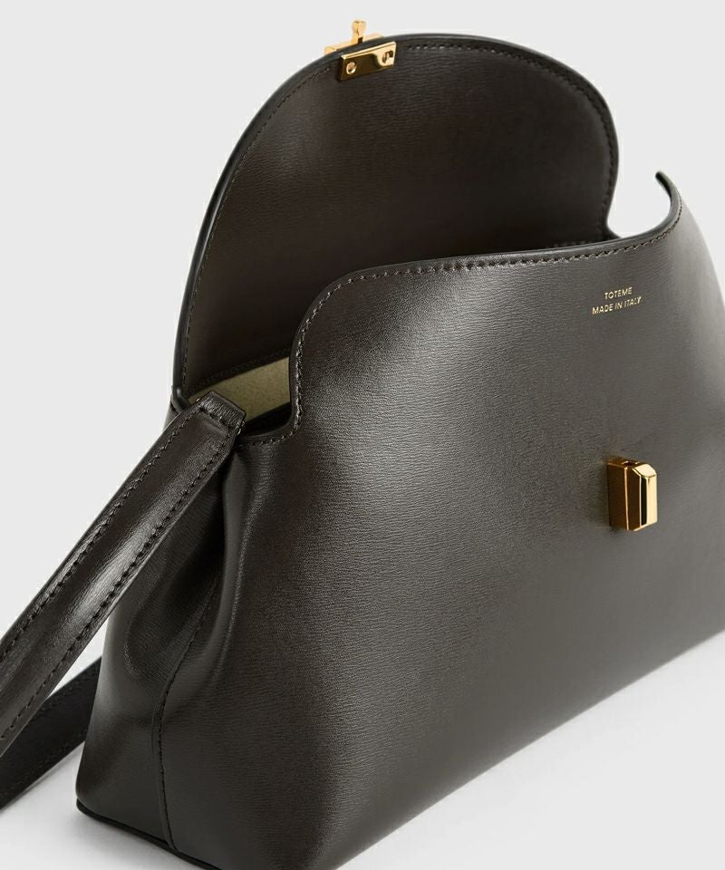 新品タグ付】TOTEME T-Lock Clutch ショルダーバッグ Toteme T-Lock 