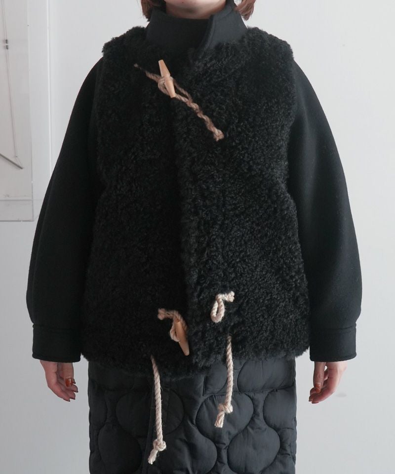 HYKE＞DOUBLE FACE FAUX SHEARLING DUFFEL JACKET | MAKES ONLINE STORE