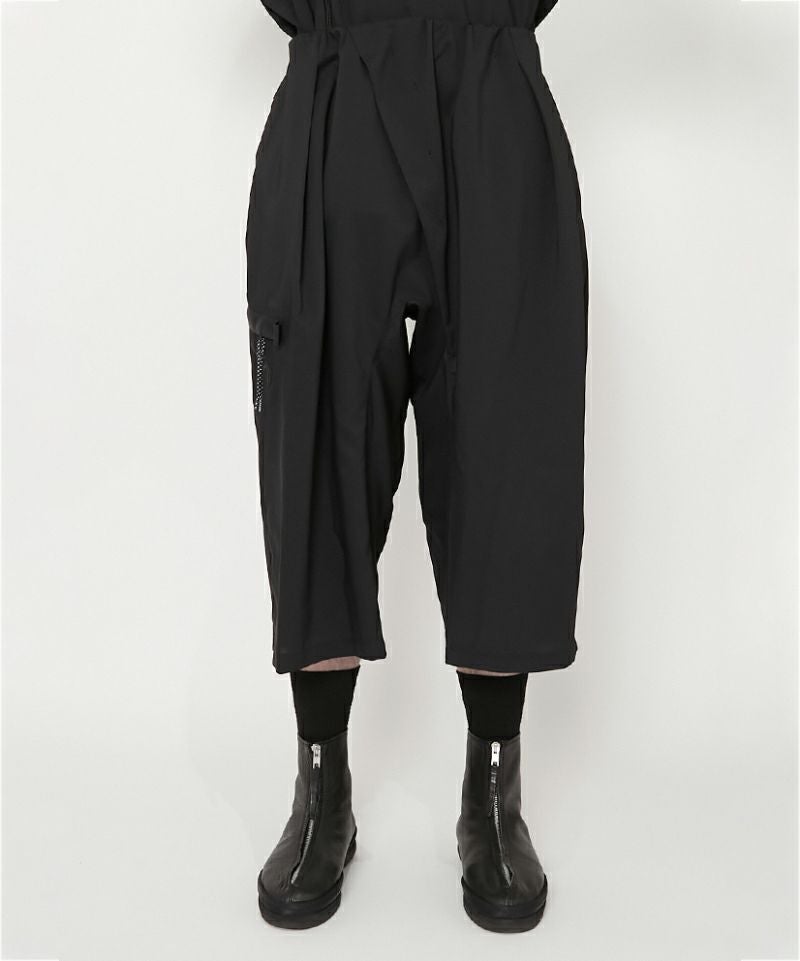 ＜ALMOSTBLACK＞WVN WATER-REP TWO TUCK NINJA SHORTS