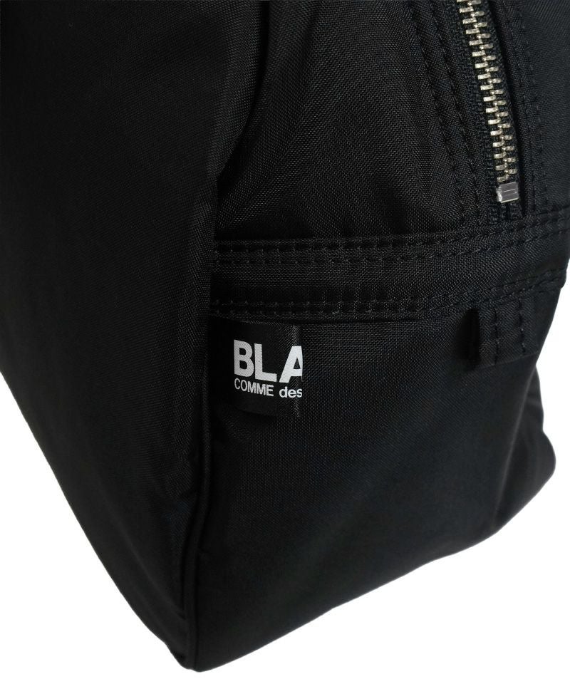 BLACK COMME des GARCONS＞中わた入りナイロンタフタBAG (1Z-K206-052