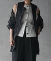 Zip-on-shoulder bomber jacket