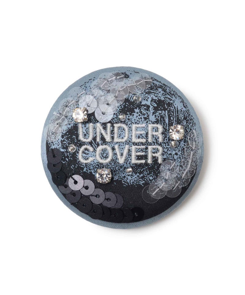 ＜UNDERCOVER＞BADGE L UNDERCOVER