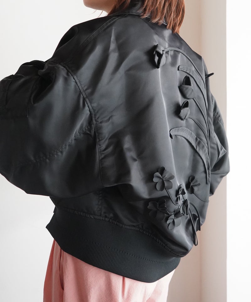 Mame Kurogouchi＞Nylon Twill 3D Embroidery Flight Jacket | MAKES