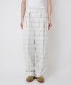 FINXCOTTONGRIDGRAPHCHECKTUCKEDPANTS