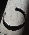 ＜The Letters＞HORSESHOE BANGLE