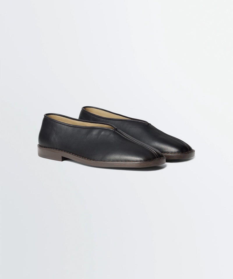 LEMAIRE＞FLAT PIPED SLIPPERS (FO0290LL0023) | MAKES ONLINE STORE