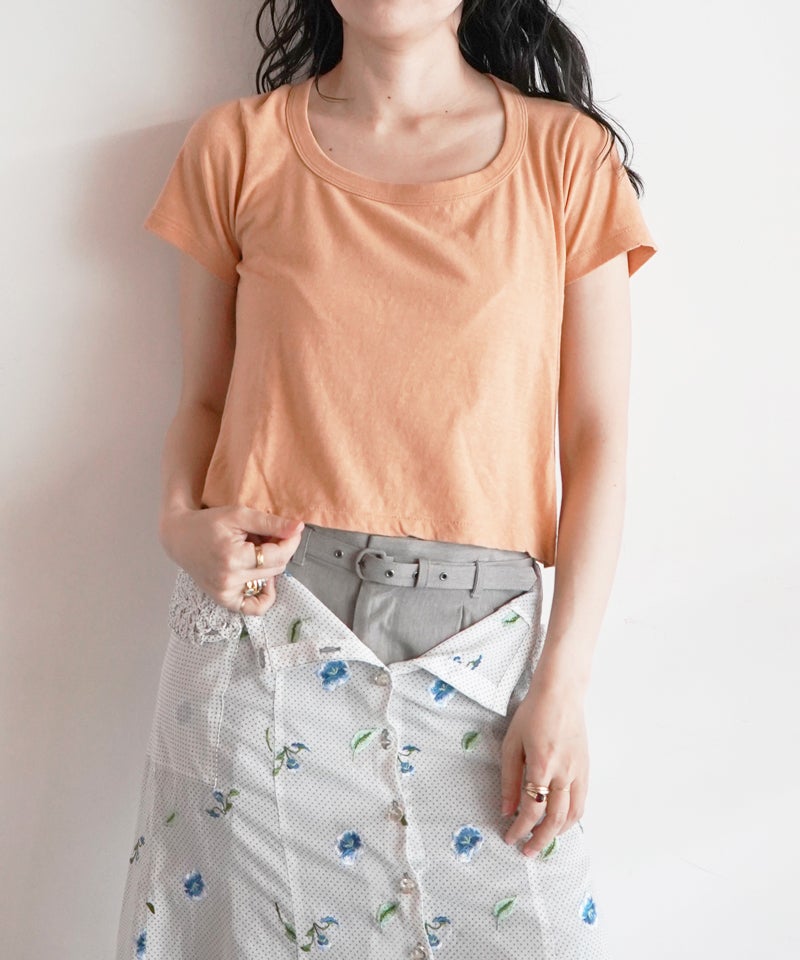 FUMIKA＿UCHIDA＞Trapezoid neck T-shirt | MAKES ONLINE STORE