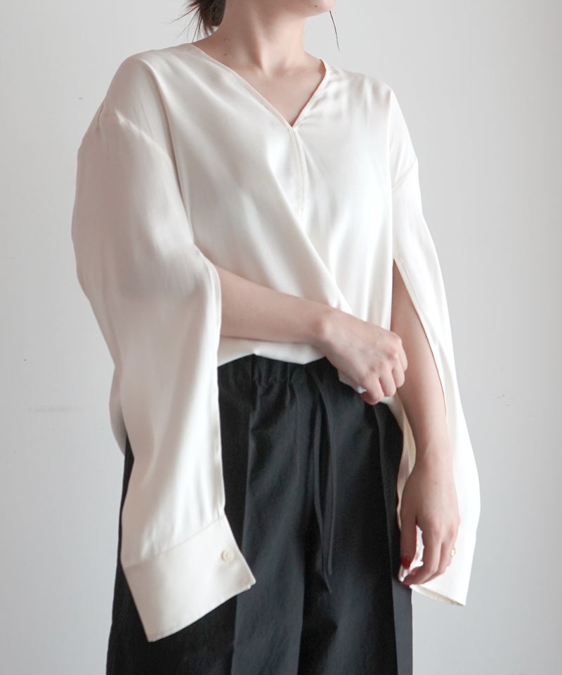 TOTEME ／ トーテム | MAKES ONLINE STORE