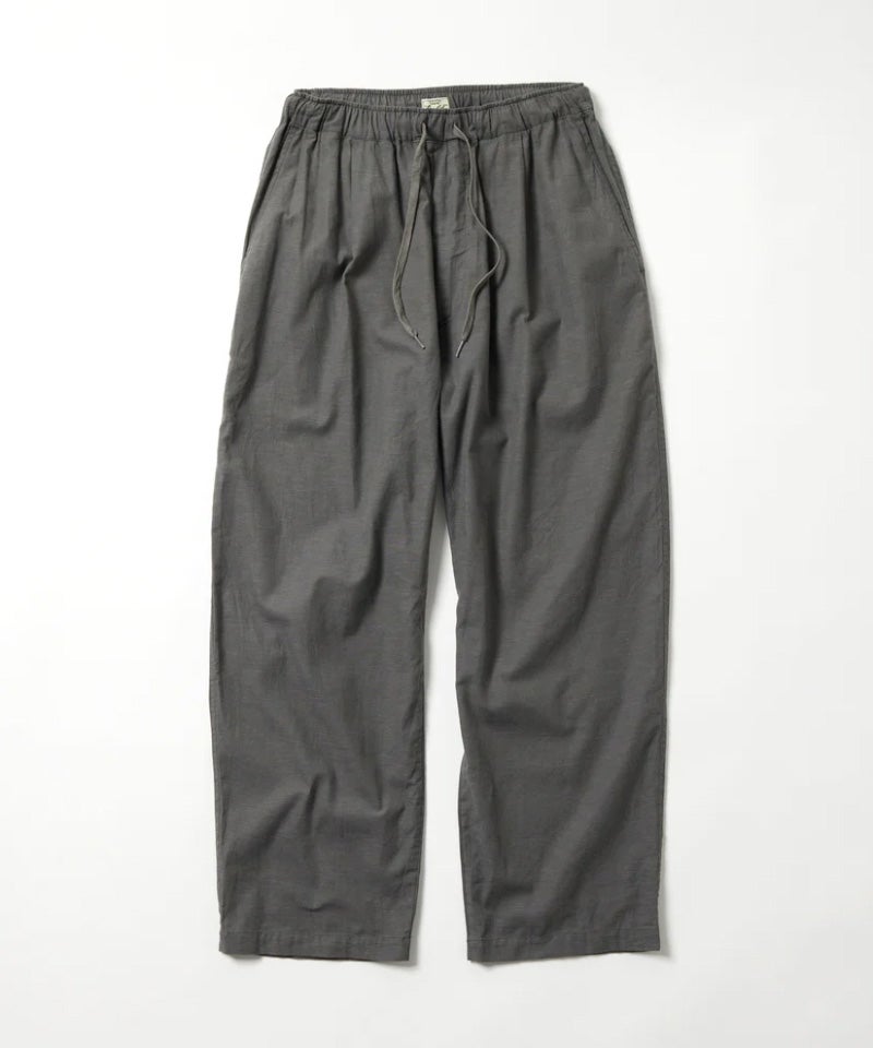 ＜GOLD＞VAT DYE CHAMBRAY 1TUCK EASY PANTS