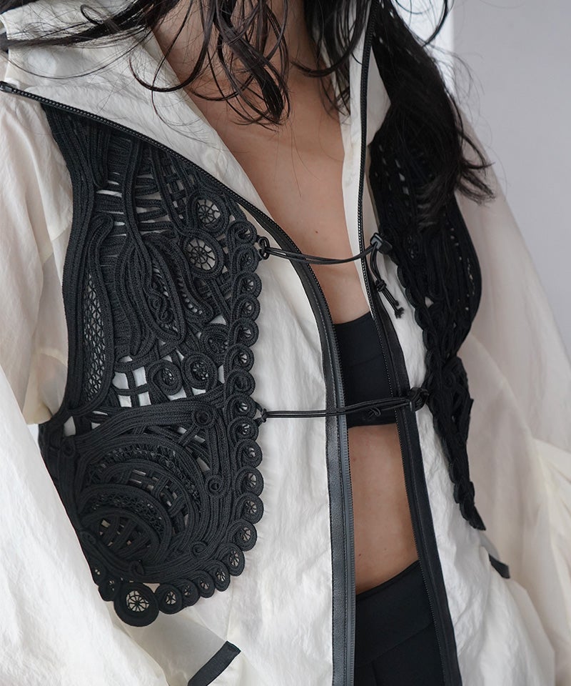 Mame Kurogouchi＞Nylon Oversized Jacket Cording Vest | MAKES