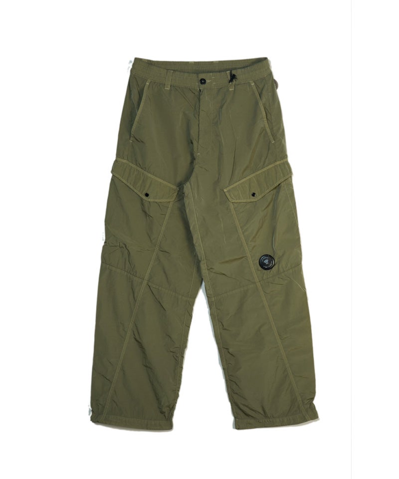 C.P. COMPANY＞CHROME-R BOXY SEAMLESS CARGO PANTS | MAKES ONLINE STORE