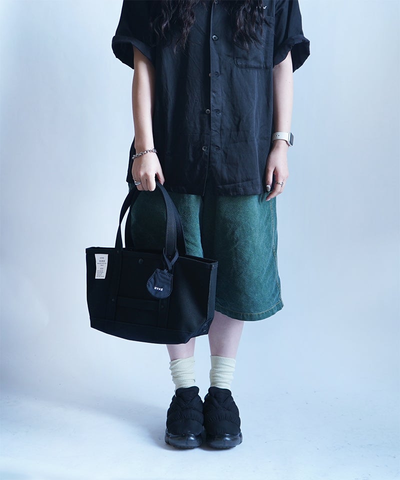 HYKE＞TOTE BAG(MEDIUM) | MAKES ONLINE STORE