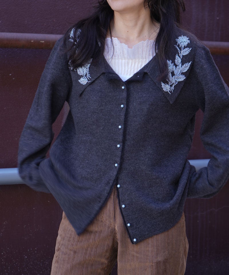 FUMIKA＿UCHIDA＞Hand-beaded Fulling Collared Cardigan | MAKES